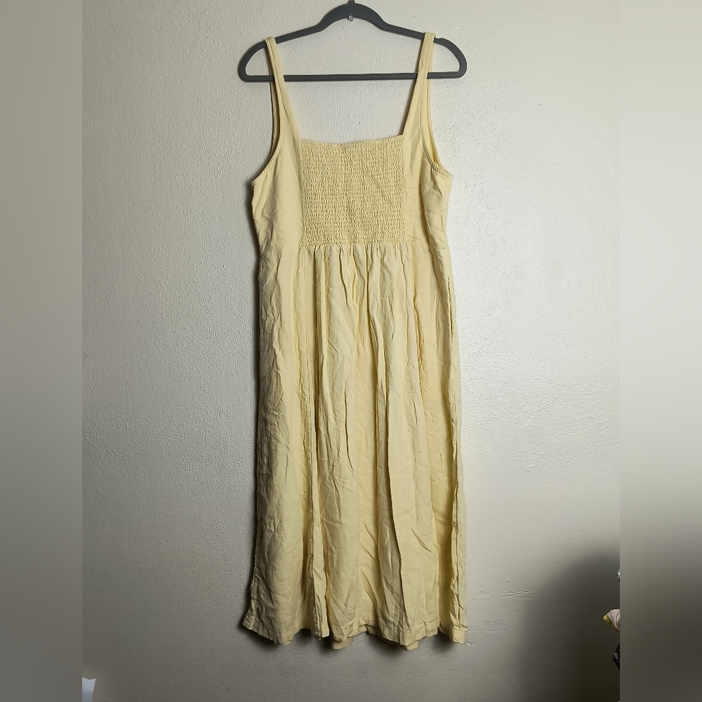 Old Navy XL Tall Light Yellow Fit & Flare Midi Dress Linen Blend V-Neck - Picture 4 of 13